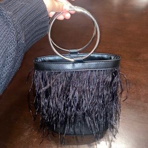 Feather Trim Bucket Bag🖤